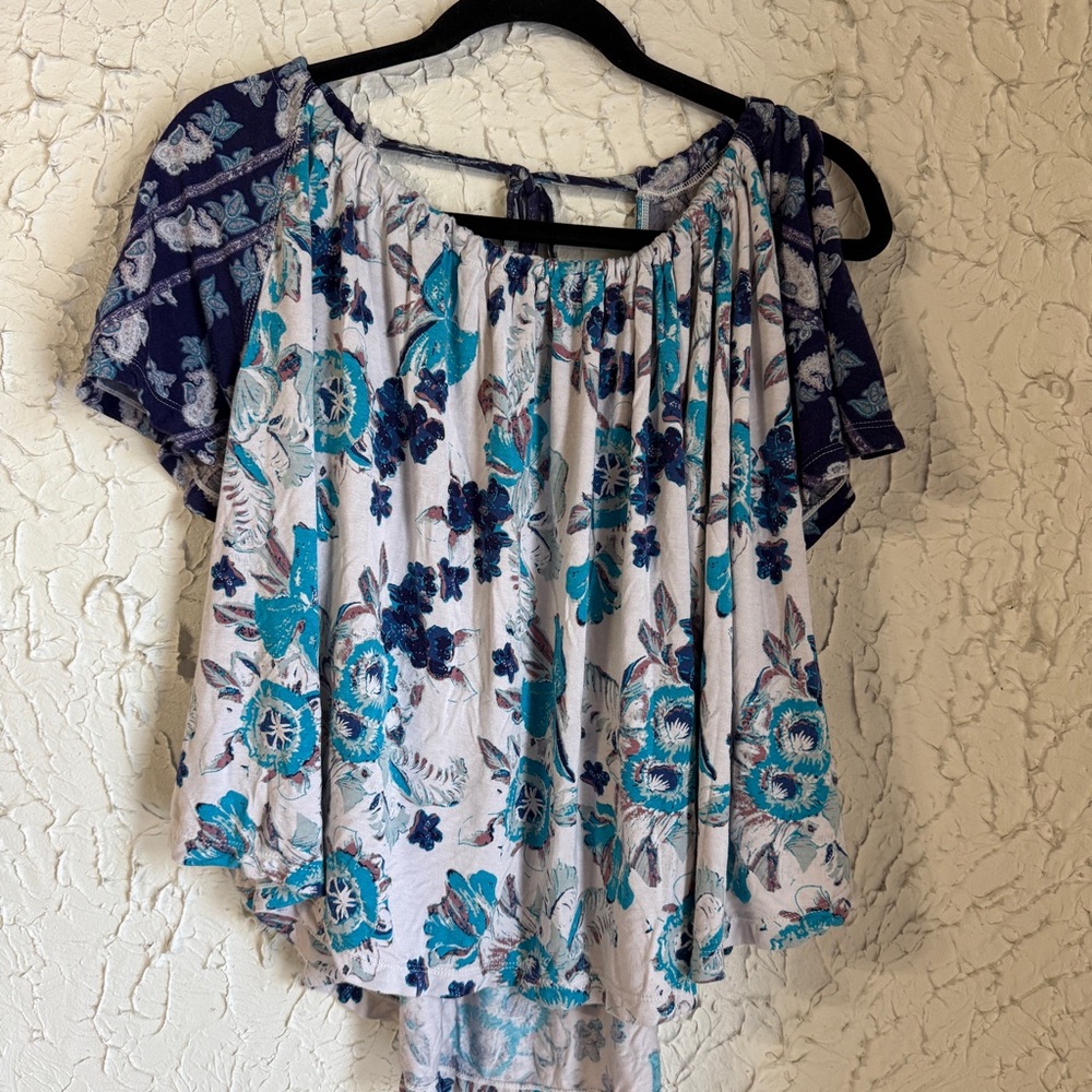 Floral Print Women's Top - Blue and White
